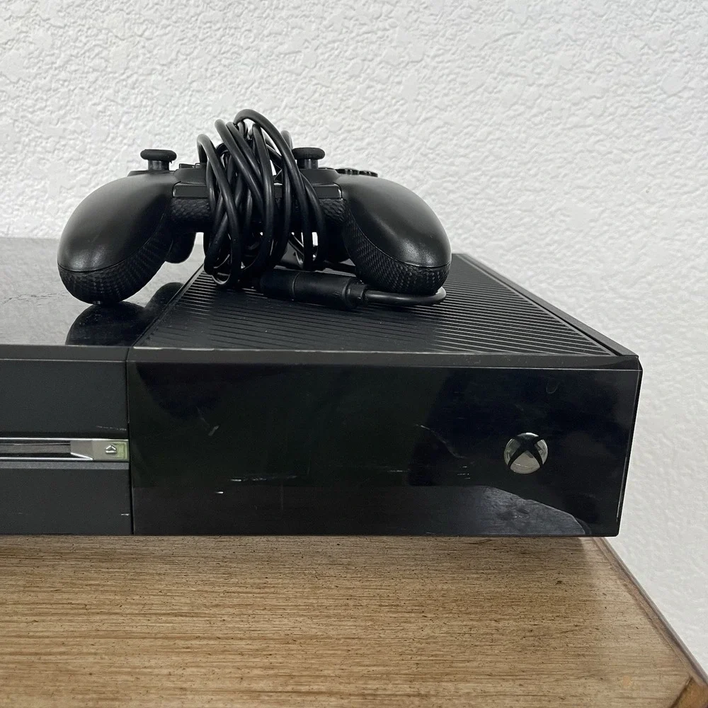 Xbox One 500GB Console Model 1540 + Wired Controller Cables Tested Working